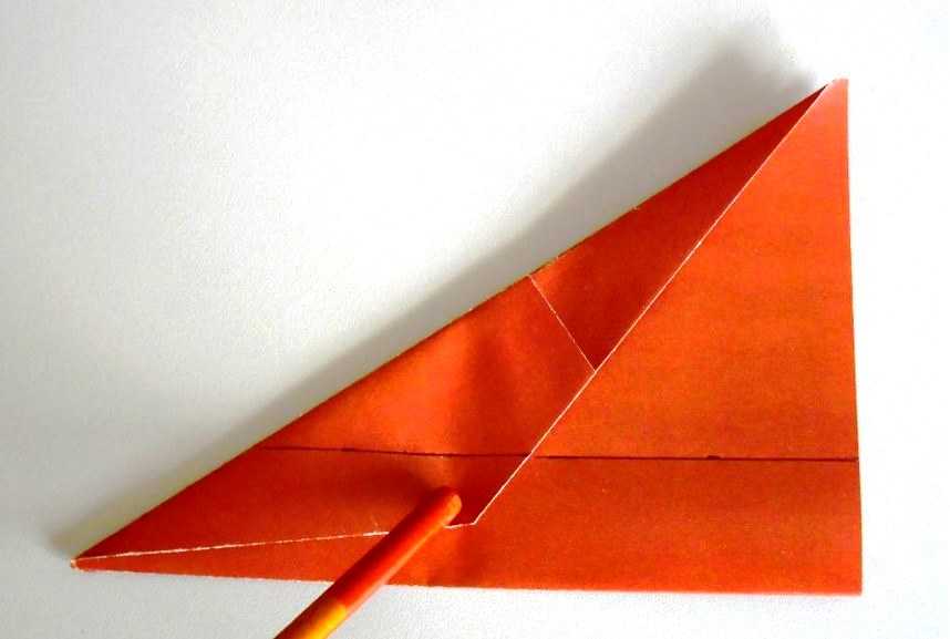 Как сделать самолет из бумаги на 100 метров полета на паре